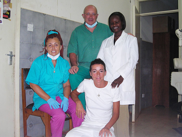 Adotta un dentista